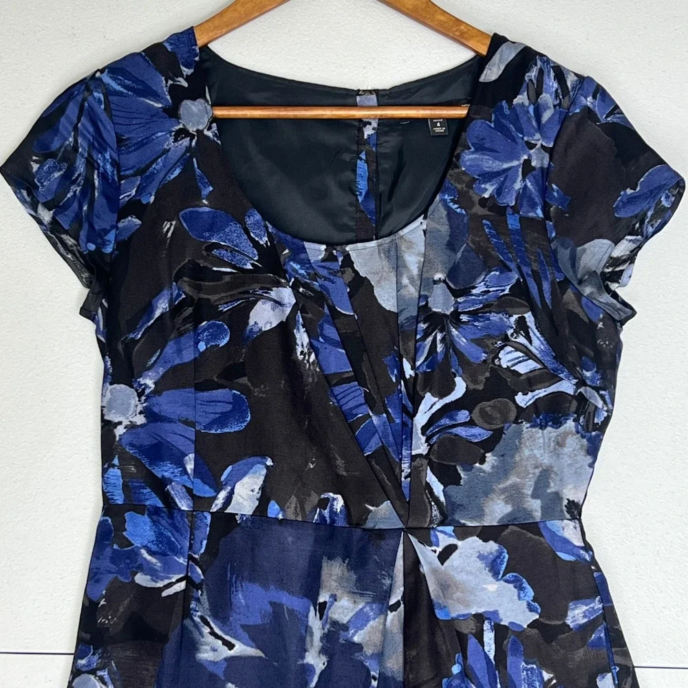 Banana Republic Mad Men Linen Blend Floral Dress Petite Fit Flare Blue‎ Black 4P
